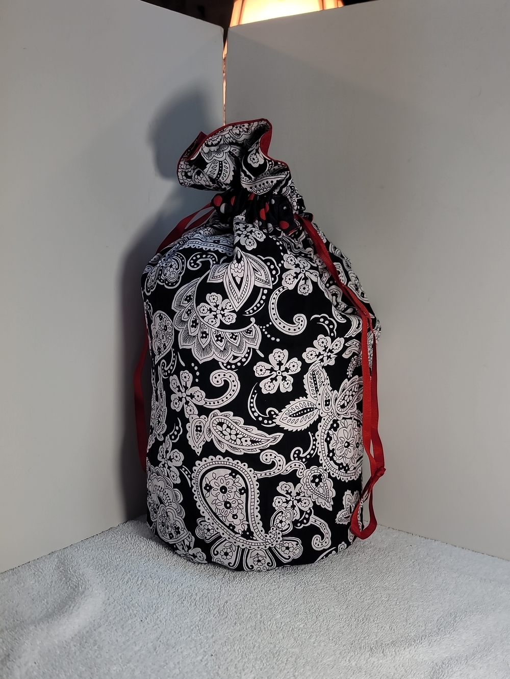 Black & White Paisley Drawstring Bucket Knitting Bag with Red Accents -NWT